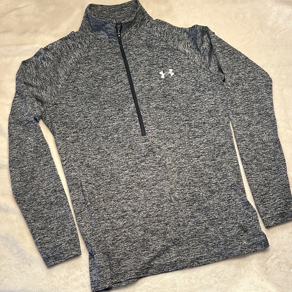 Under Armour Heathered Gray Performance Pullover